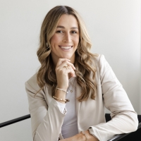 Anna-Claire Dennis '16